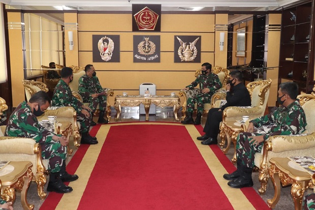 Panglima TNI Minta Alumni...