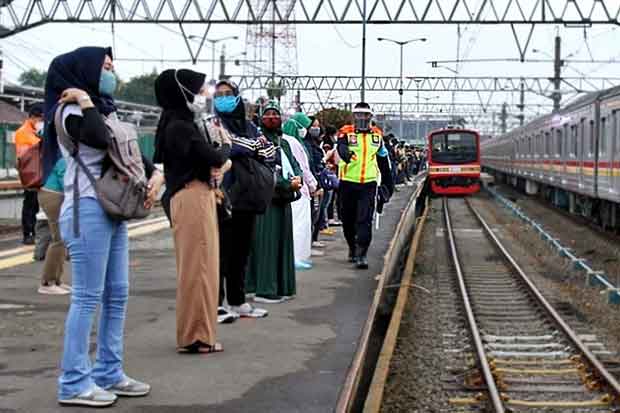 Ingin Gunakan Kereta...