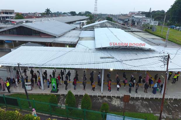 KRL Commuter Line Rawan...