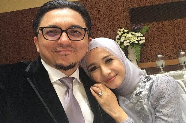 Pernikahan Bella Hanya...
