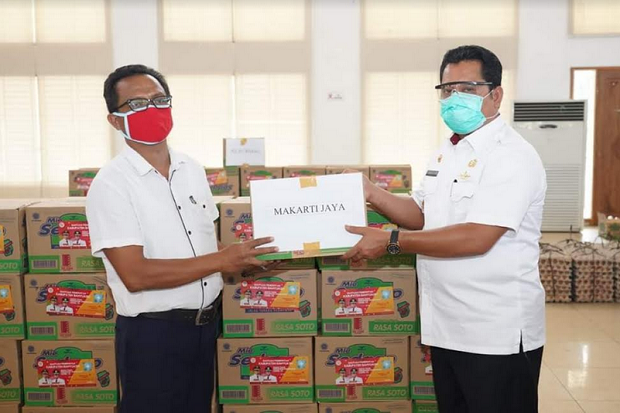 Warga Banyuasin Terima...