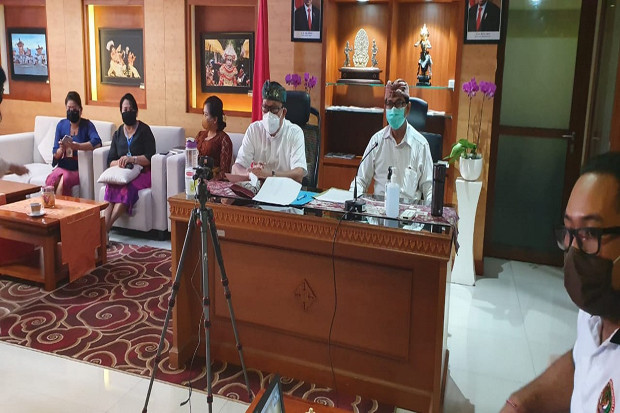 Webinar Government Roundtable...