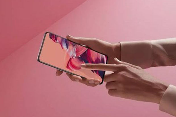 Ponsel Oppo Misterius...
