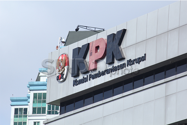 KPK Lakukan OTT di Kaltim,...