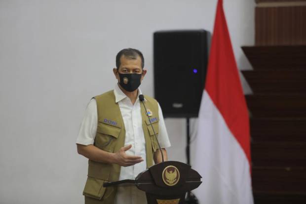 Tak Kenal Lelah, Totalitas,...