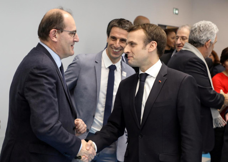 Macron Tunjuk Perdana...