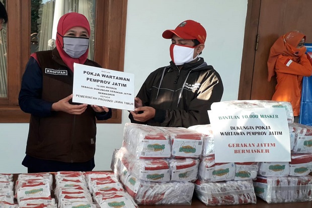 Jatim Bermasker, Wartawan...