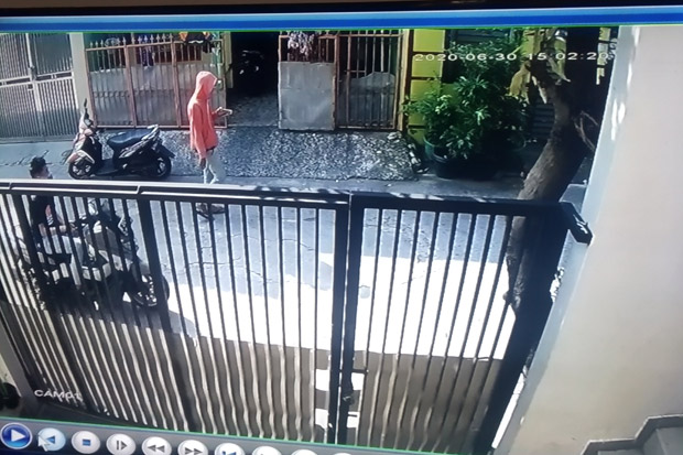 Penjambret Dua Balita...