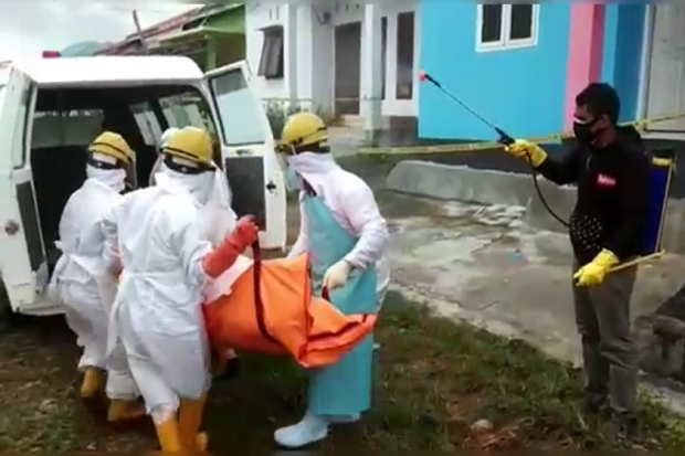 Mekanik Pesawat Ditemukan...