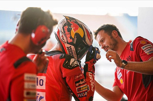 Menyoal Pensiun Dovizioso,...