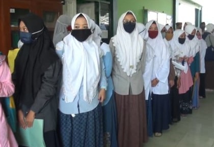 378 Santri Lirboyo Asal...
