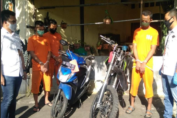 Hanya Hitungan Menit,...