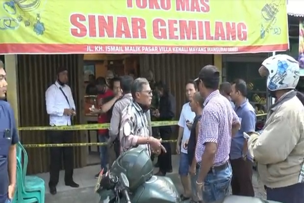 Gasak 2 Kg Emas Senilai...