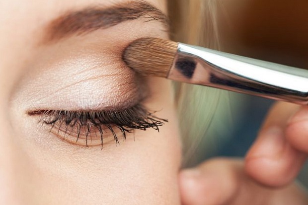 Smokey Eyes, Tampilan...