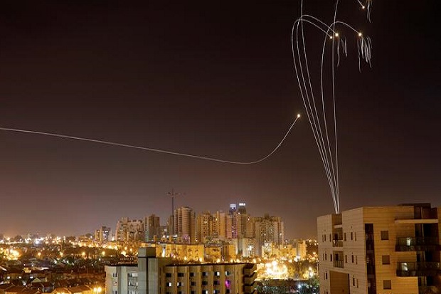 Jet Tempur Israel Bombardir...
