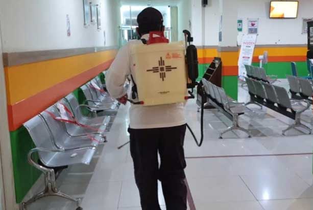Penyemprotan Disinfektan...
