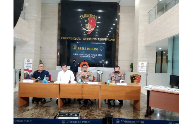 Polri Ringkus Peretas...