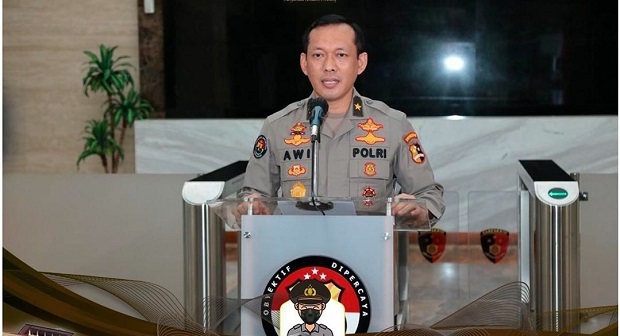 73 Orang dan Dua Korporasi...