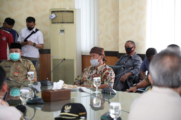 Pengundang Rhoma Irama:...