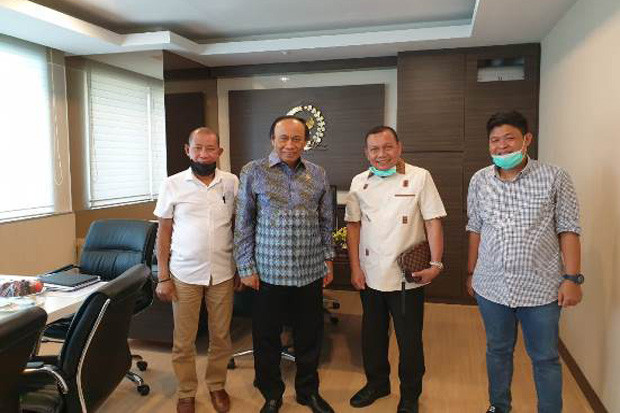 DPP Partai Golkar Tetapkan...