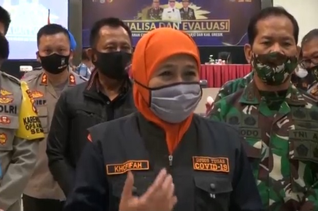 COVID-19 di Jatim Menggila,...