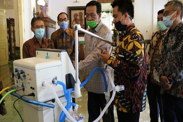 UGM Targetkan Ventilator...