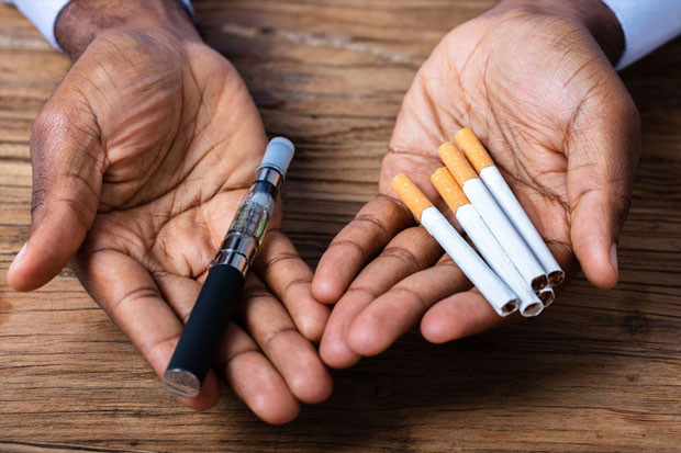 Merokok dan Nge-Vape...
