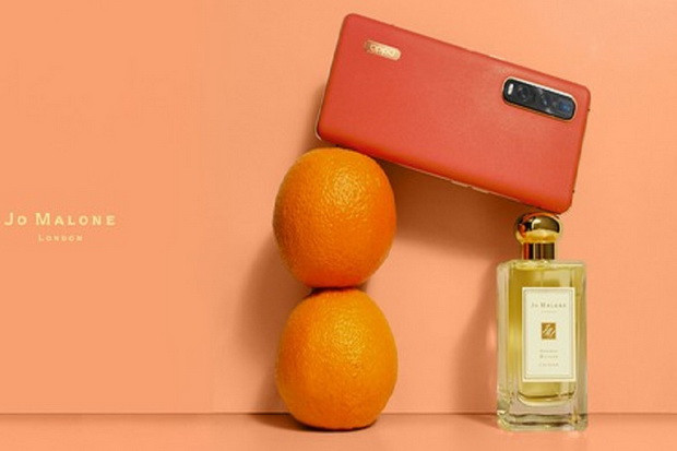 Berkolaborasi, Parfum...