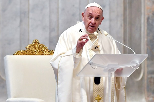 Paus Francis: Pusat...