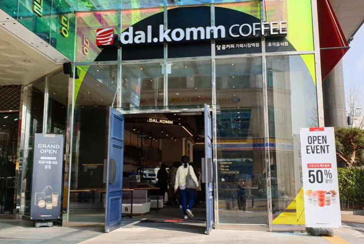 Cek! Ini 10 Kafe yang...