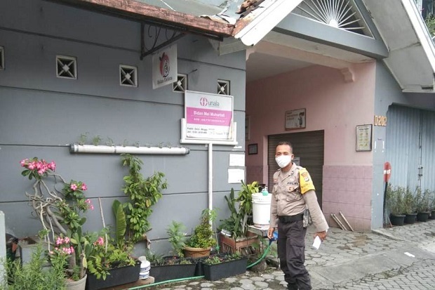 Duh, Ibu Ini Tega Tinggalkan...