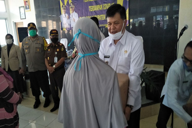 Warga KBB Terdampak...