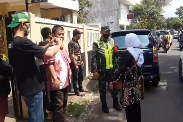 Perampok Modus Gembos...