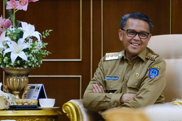 Di Depan Menteri Budi...