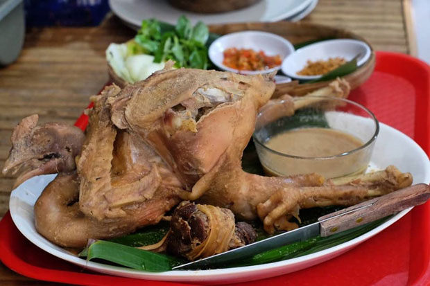 Ayam Ingkung Mbak Sri,...