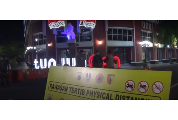 Corona di Surabaya Masih...