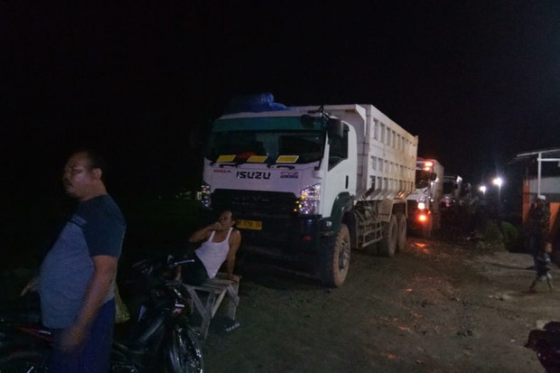 Supir Mabuk, Warga Hentikan...