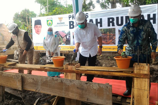 Bedah Rumah, Ustadzah...