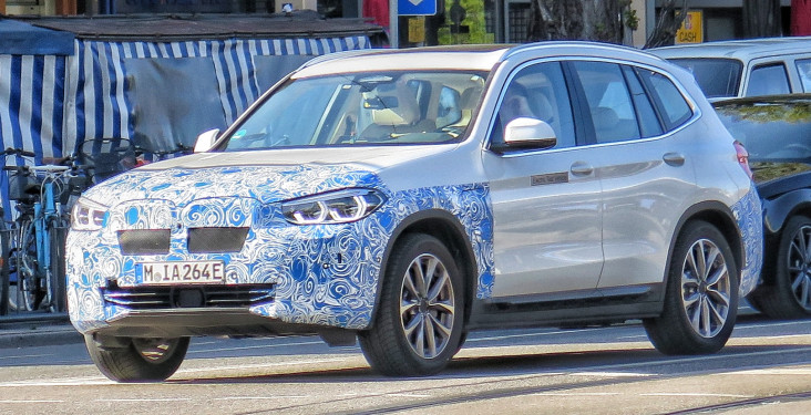 BMW akan Luncurkan Perdana...