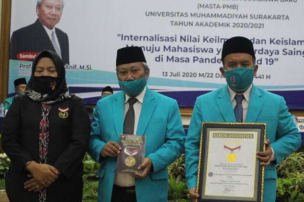 Penyambutan Mahasiswa...