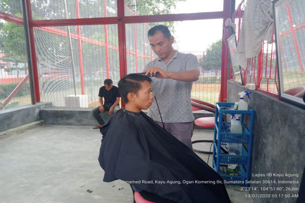 Disnakertrans OKI dan...