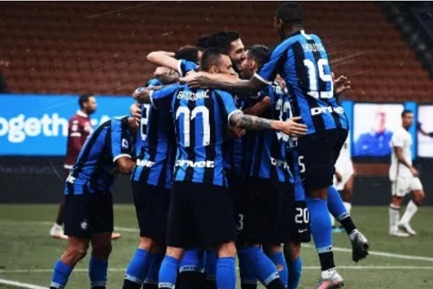 Gebuk Torino 3-1, Inter...
