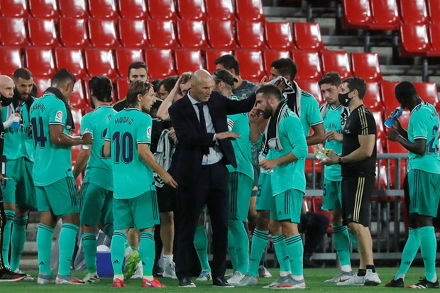 Zinedine Zidane : Real...