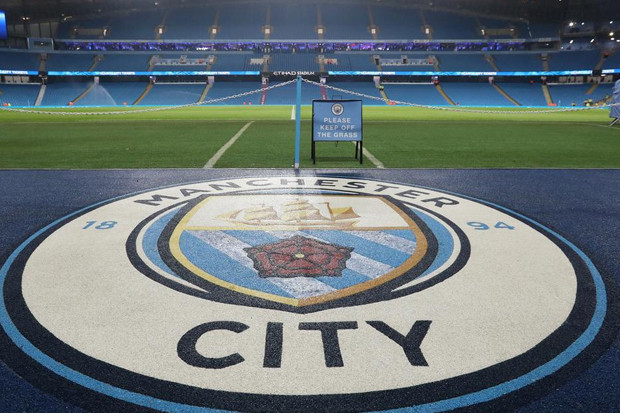 Man City Rombak Tim...