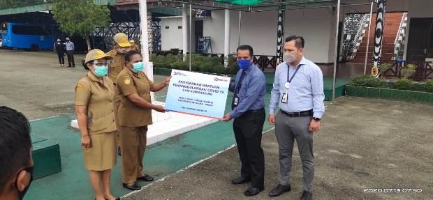 BRI Salurkan Bantuan...