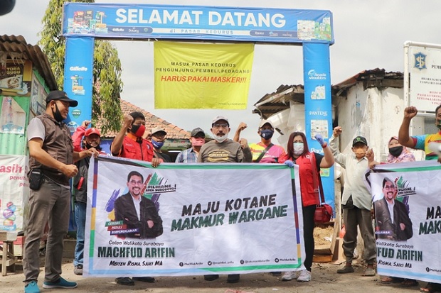 Pedagang Pasar Kedurus...
