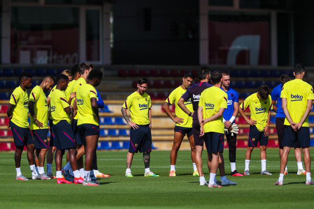 Lawan Osasuna, Barcelona...
