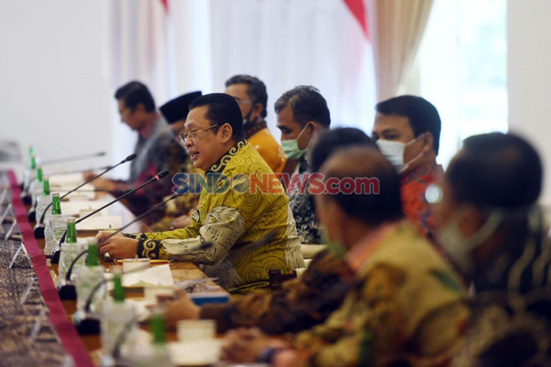 Ketua MPR Sebut Tim...