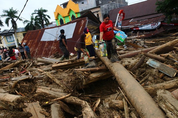 Korban Tewas Banjir...