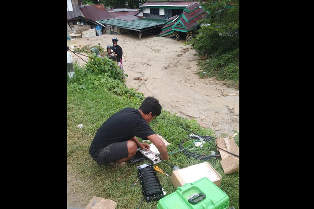 Banjir Bandang, XL Axiata...